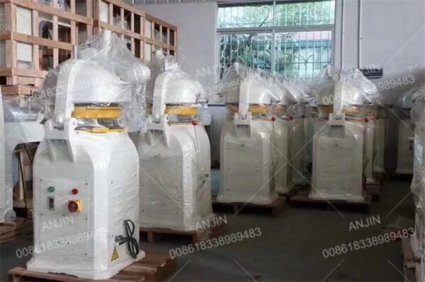 Manually Dough Dividing Rounding Machine - Image 6