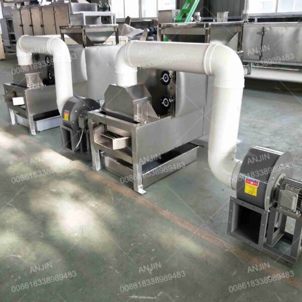 Cocoa bean peeling machine