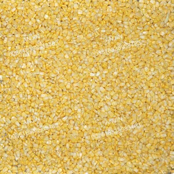 Fresh corn threshing machine